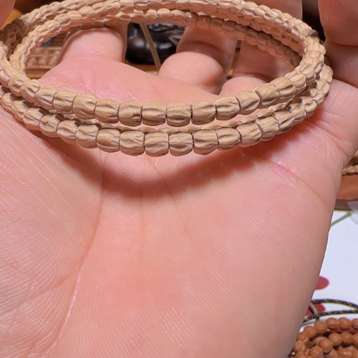 এ***阳柏香籽/百香籽吊坠