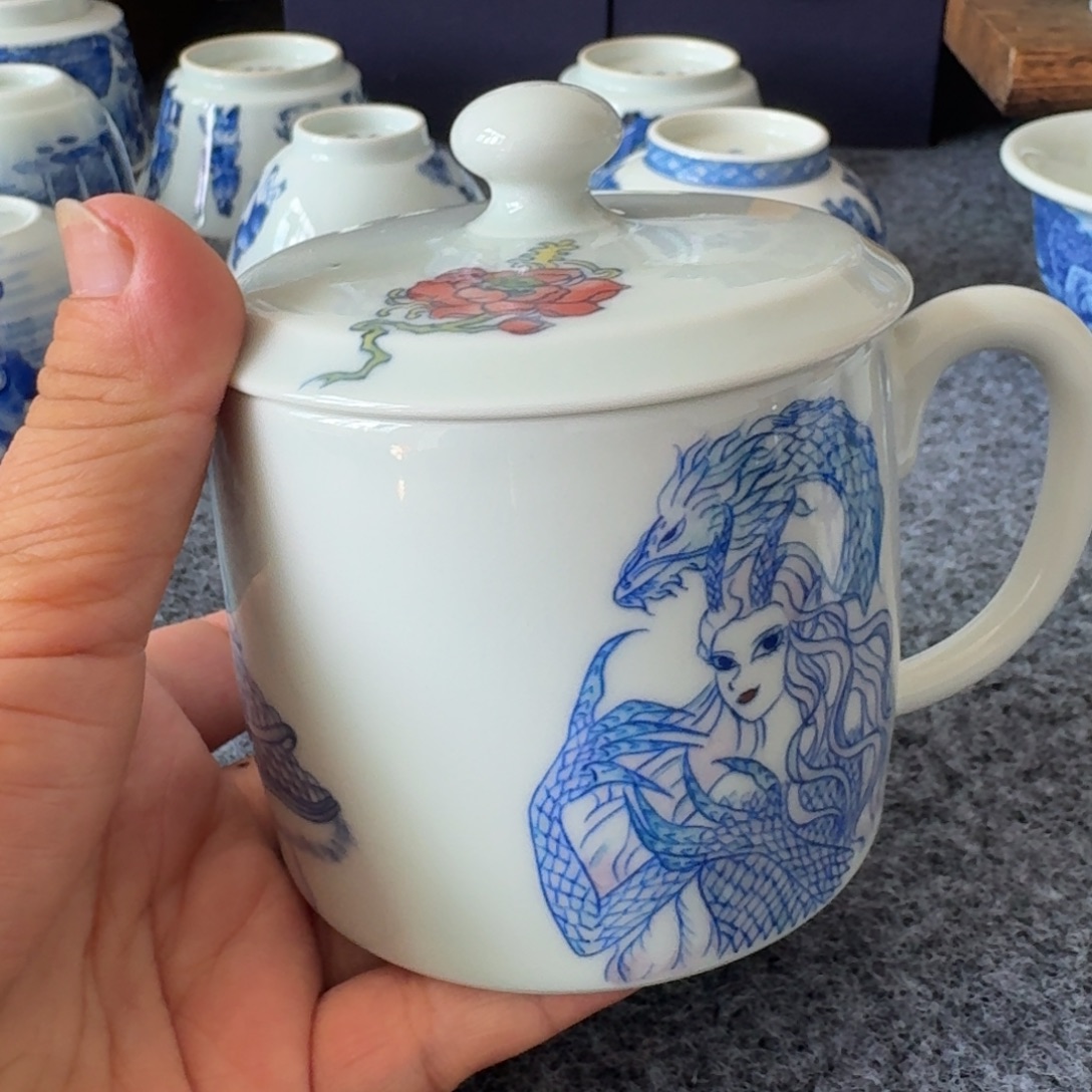 景德镇现代陶瓷杯