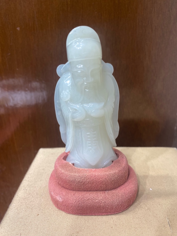 新疆和田玉财神摆件