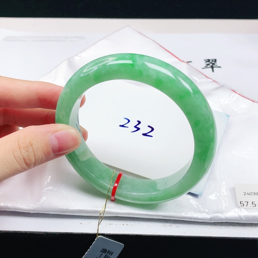 【闪购商品】翡翠手镯未镶嵌缅甸天然a货手镯57+