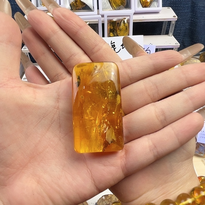 褚***.定制琥珀未镶嵌天然琥珀蜜蜡