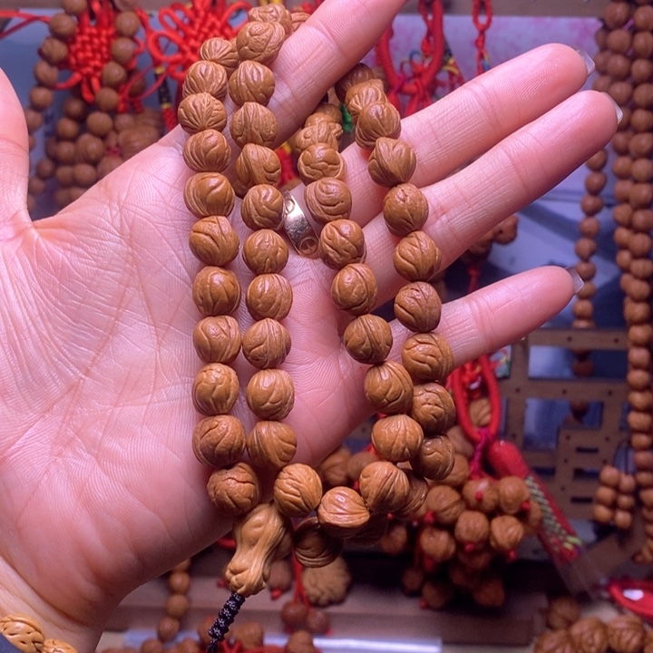 桃核吊坠龙纹桃枭