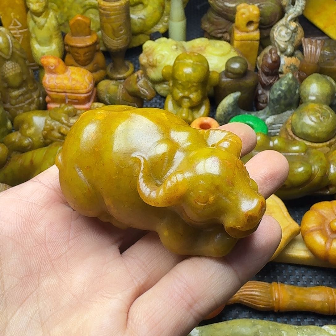 白玉菩提吊坠。。。