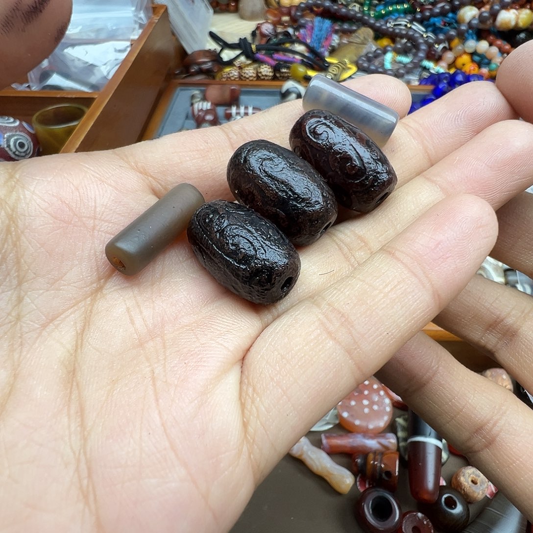 玛瑙/玉髓未镶嵌珠宝半成品