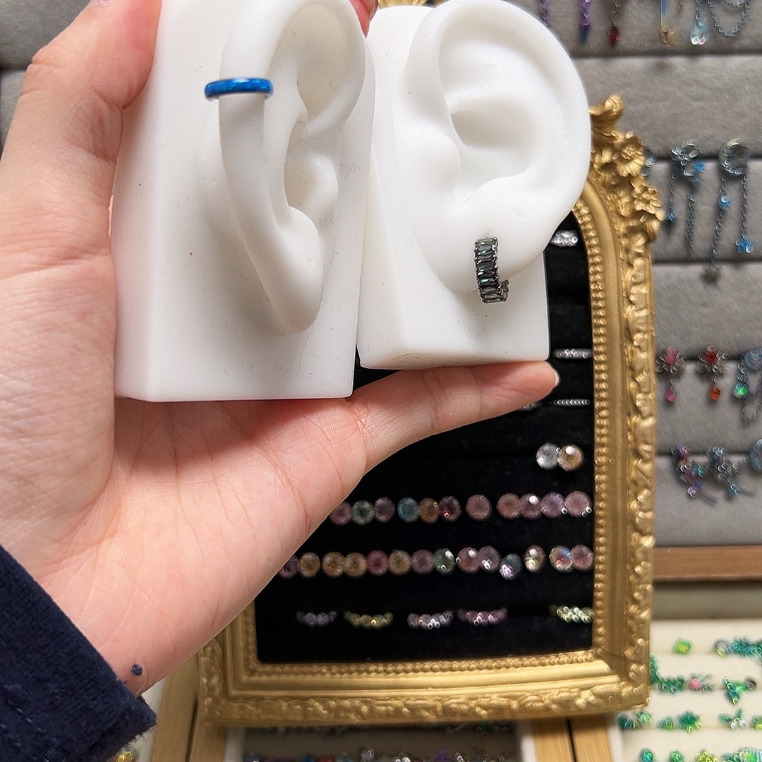 锆石合金合金1号。 