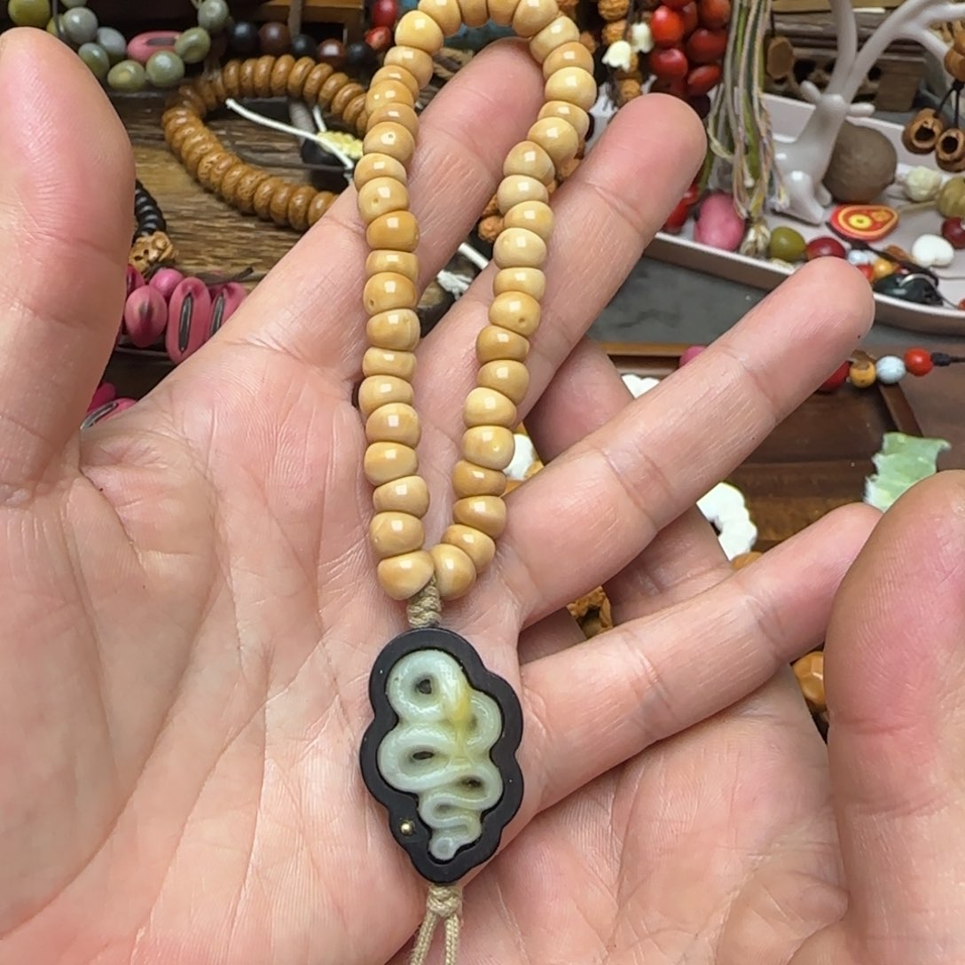 凤眼菩提手串手持
