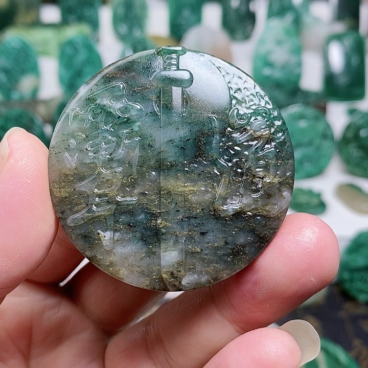 未镶嵌独山玉颈饰