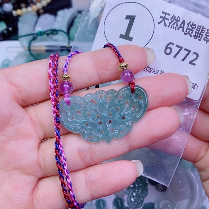 翡翠未镶嵌颈饰吊坠