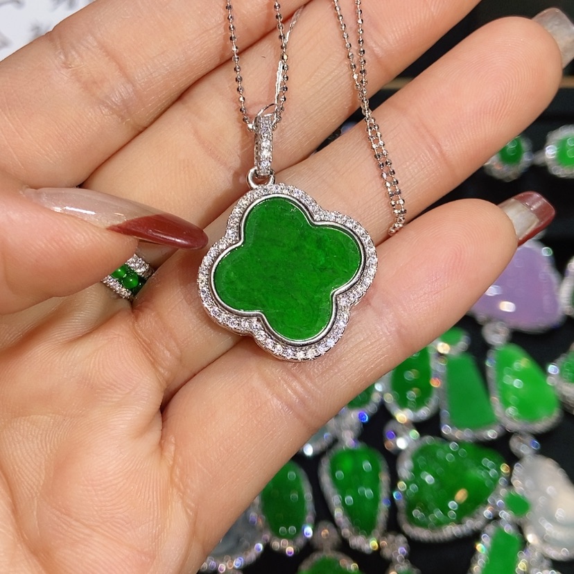 【闪购商品】翡翠颈饰未镶嵌天然翡翠