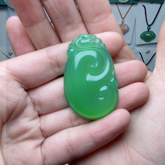 玛瑙/玉髓颈饰未镶嵌心****e