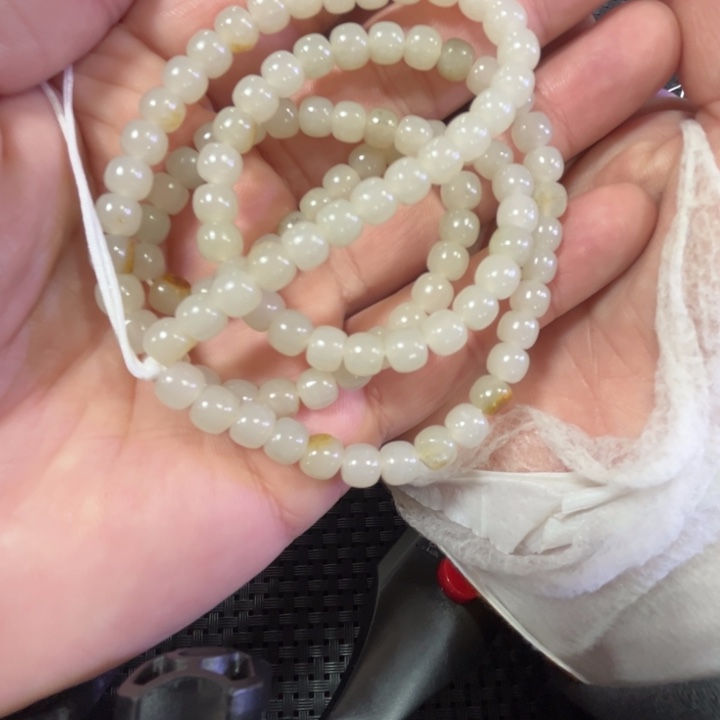 和田玉未镶嵌车挂