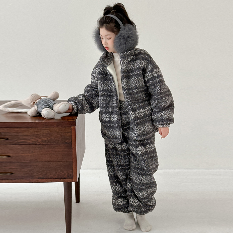 女童韩版珊瑚绒睡衣2025新款初中生冬装高级感家居服儿童保暖套装