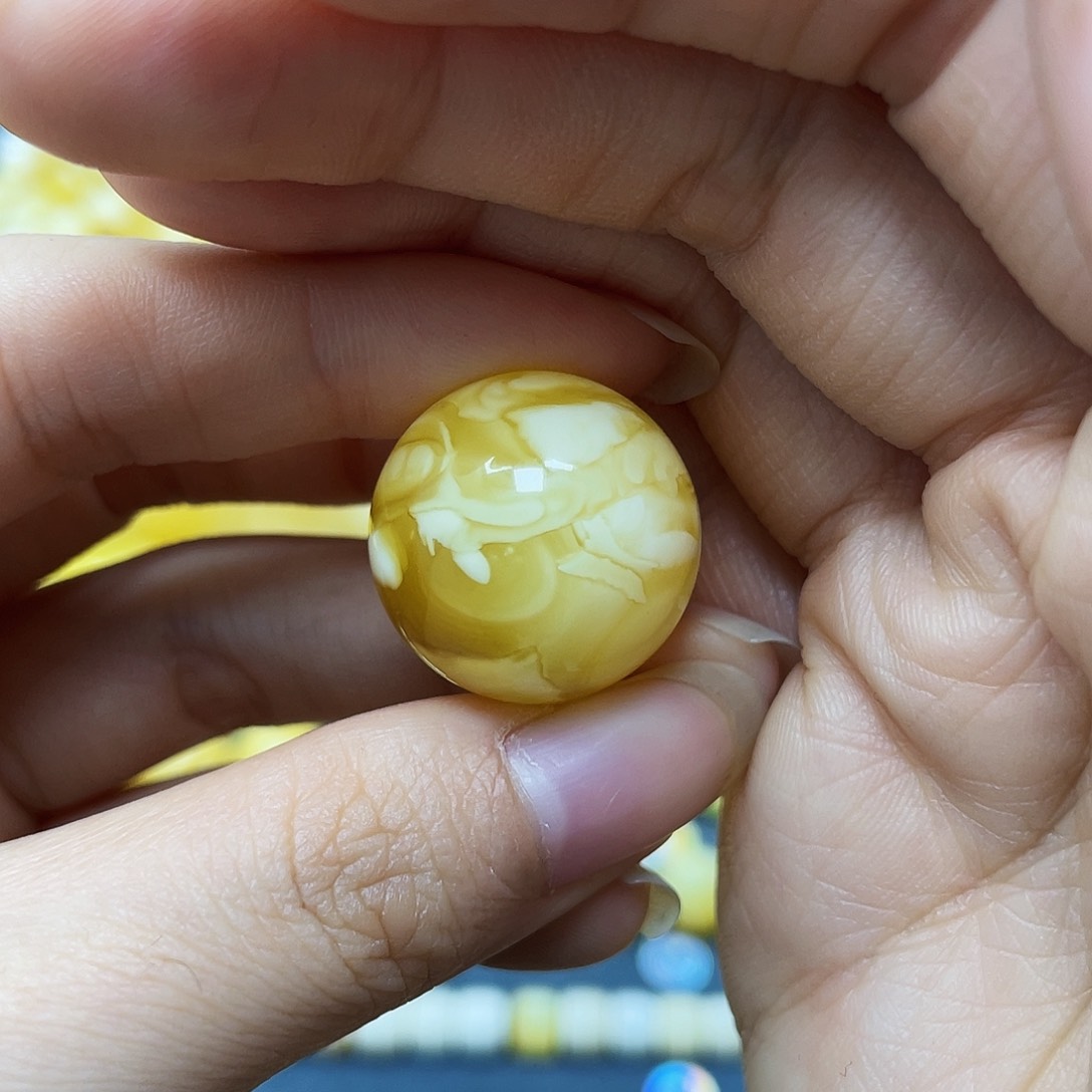 蜜蜡裸石未镶嵌圆珠21.2mm金沙