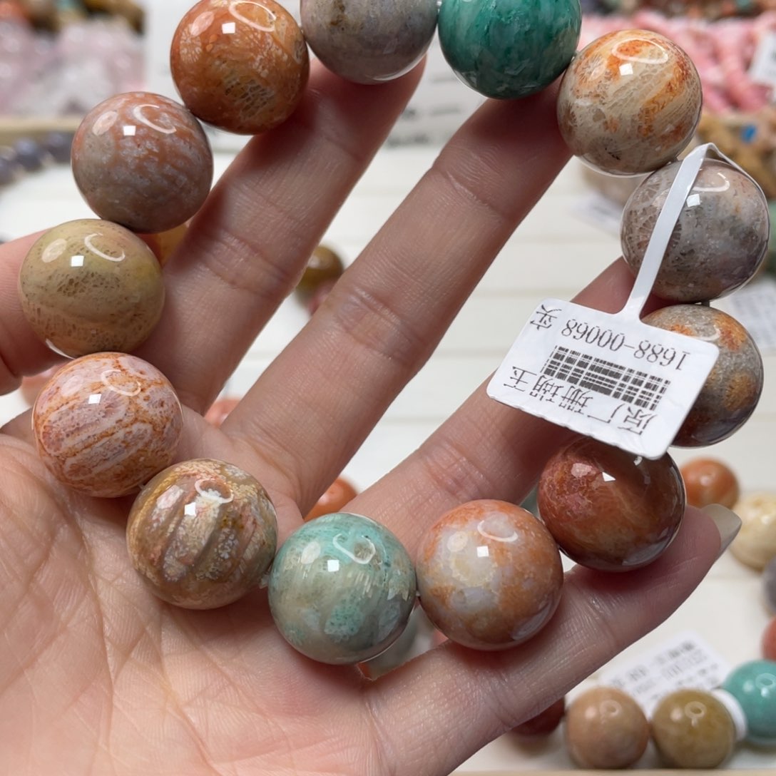 未镶嵌手链硅化玉逆**翔036