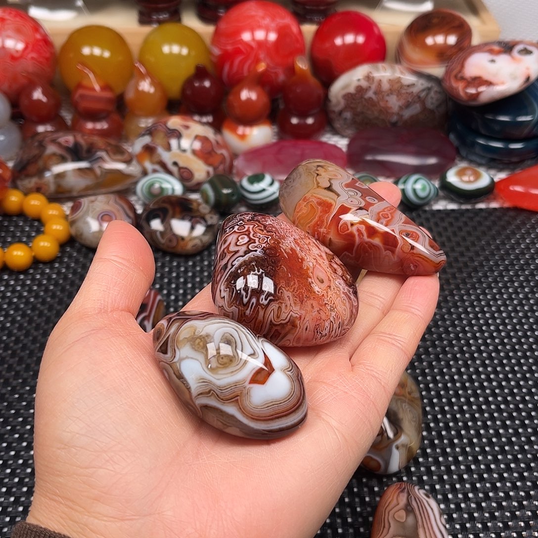 学***玛瑙/玉髓未镶嵌珠宝奇石