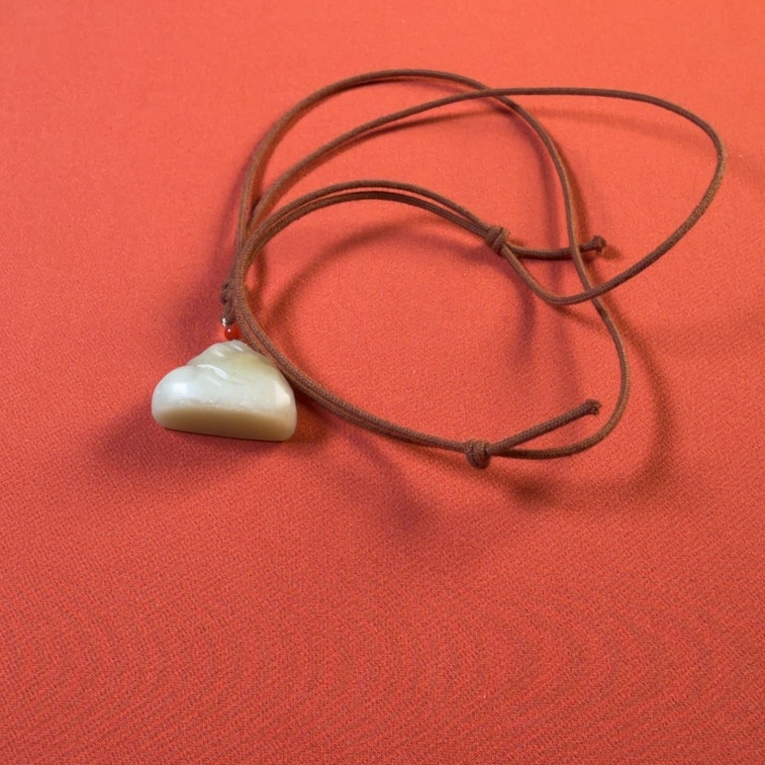 和田玉未镶嵌颈饰不退不换