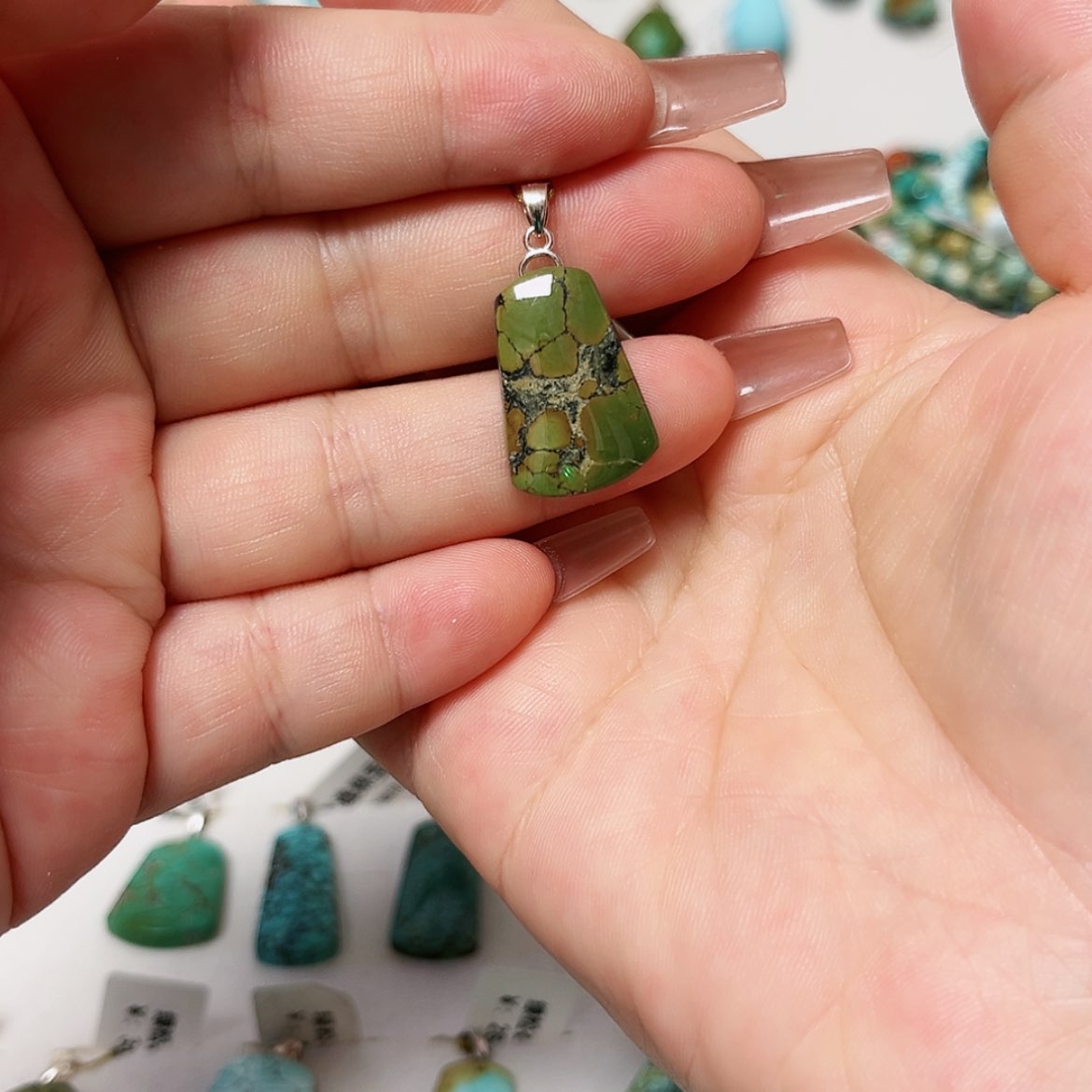 【闪购商品】未镶嵌绿松石珠宝奇石