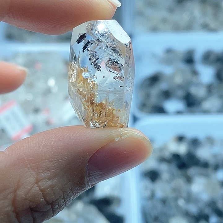 水晶手链未镶嵌黄泥骸骨