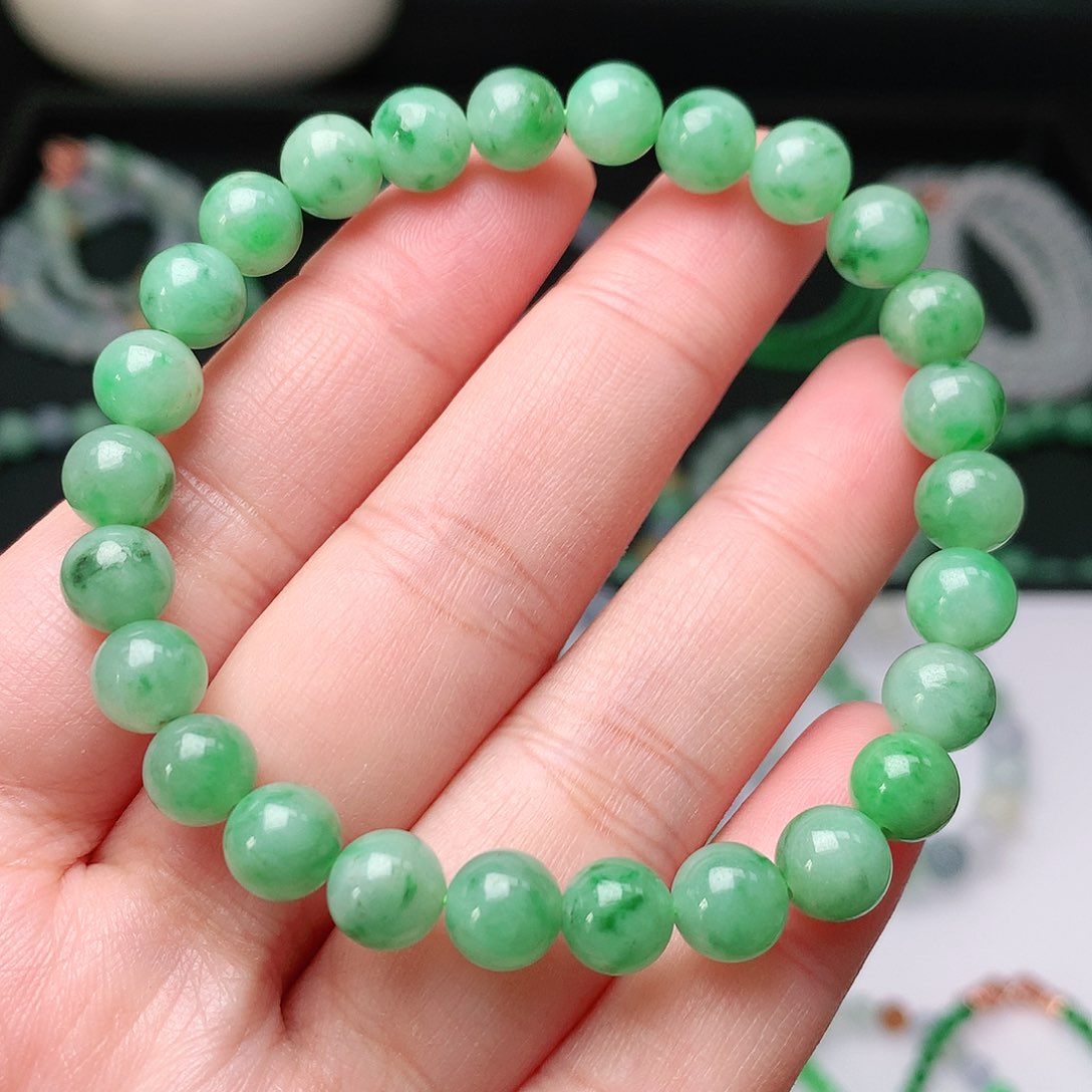 翡翠手链未镶嵌翡翠