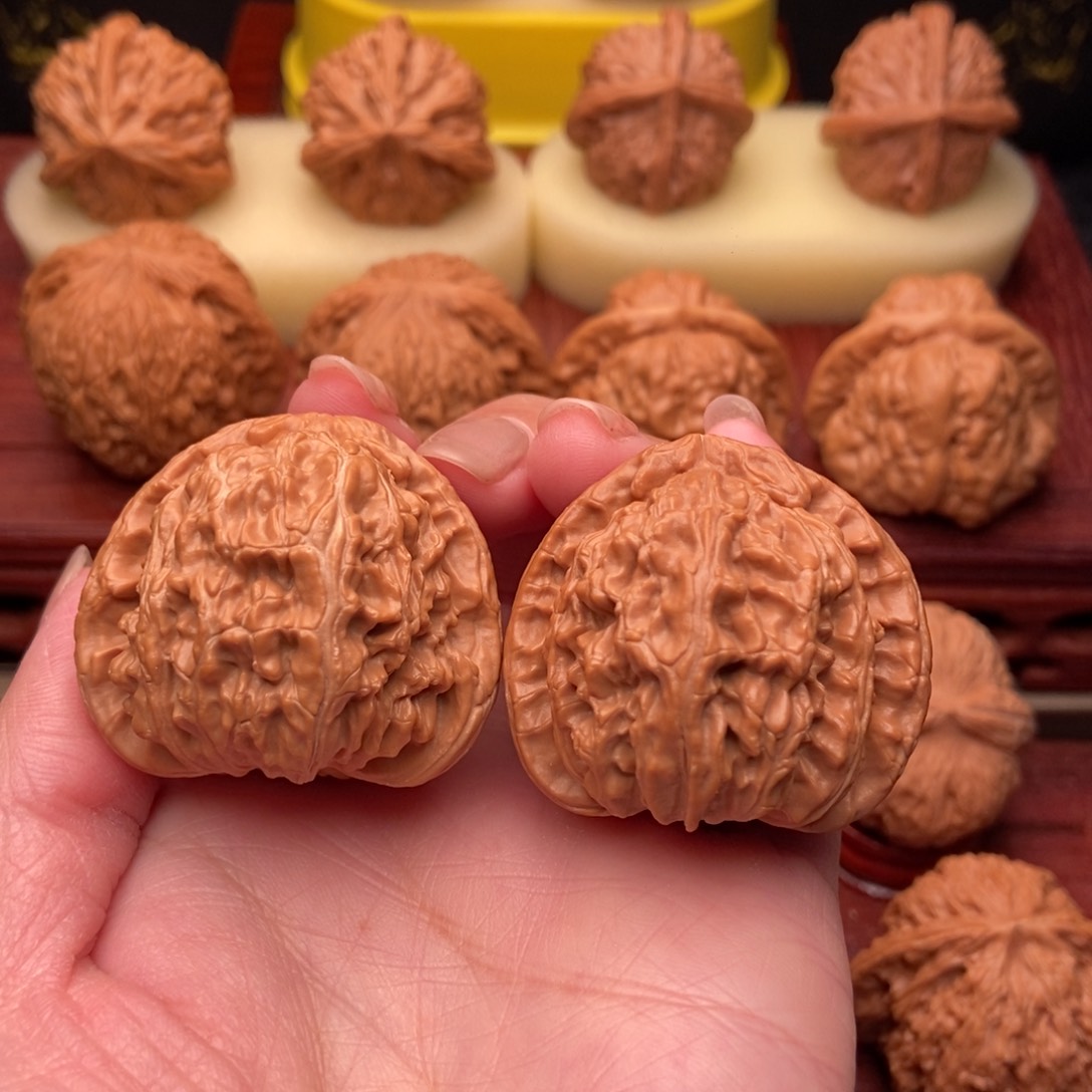 桃核把件白狮子头41