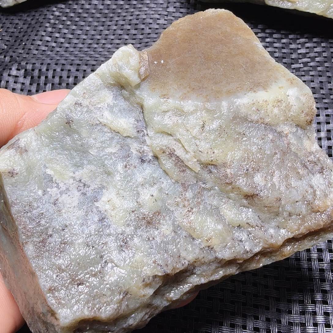 和田玉（糖玉）未镶嵌珠宝半成品