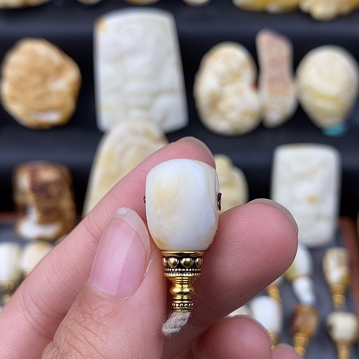 琥珀未镶嵌裸石11三通c6