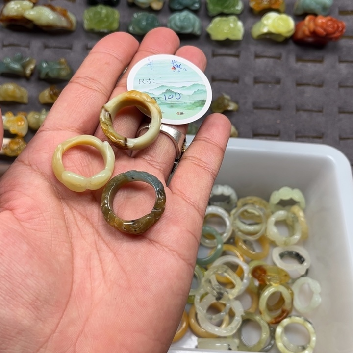 蛇纹石玉戒指合金?***?