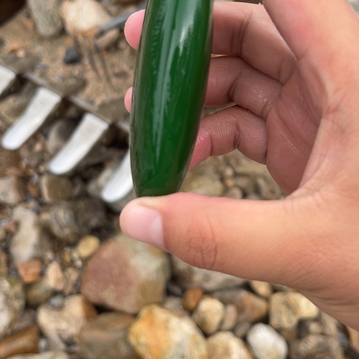 颈饰未镶嵌和田玉（糖玉）
