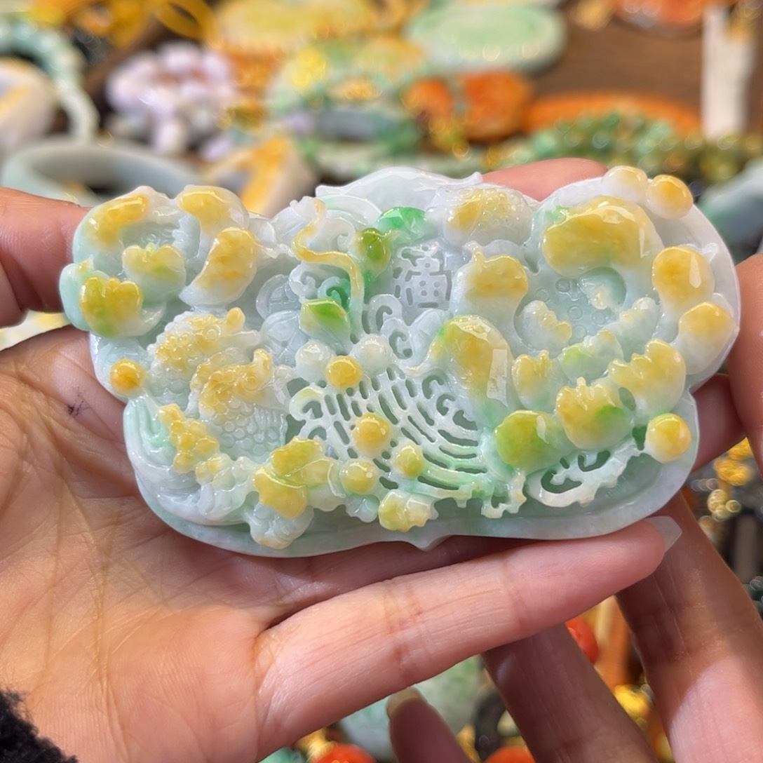 翡翠颈饰未镶嵌待编款