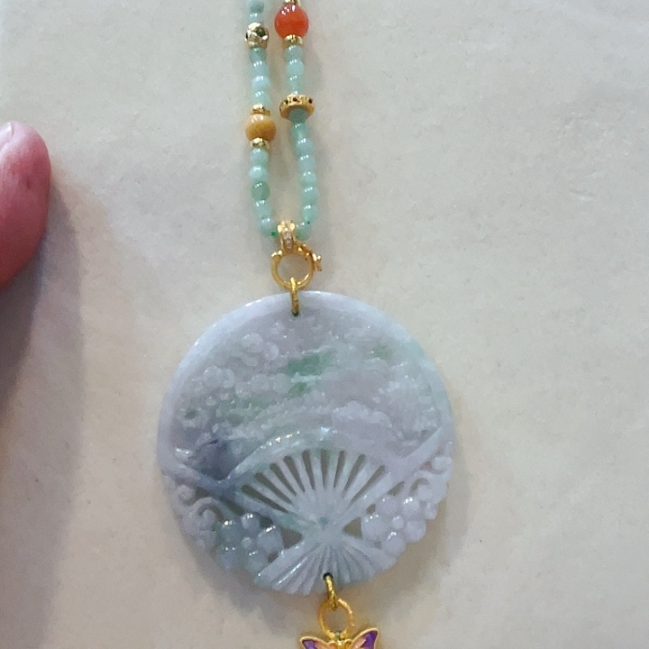 翡翠颈饰未镶嵌项链