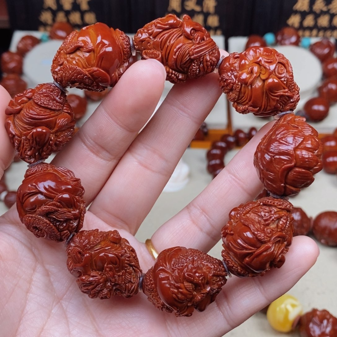 第***剑橄榄核吊坠玉龙达摩