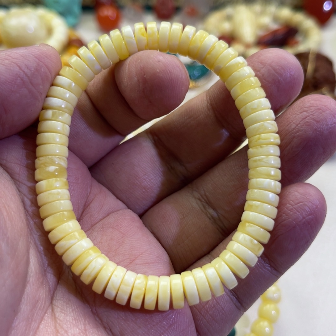 琥珀未镶嵌珠宝奇石36