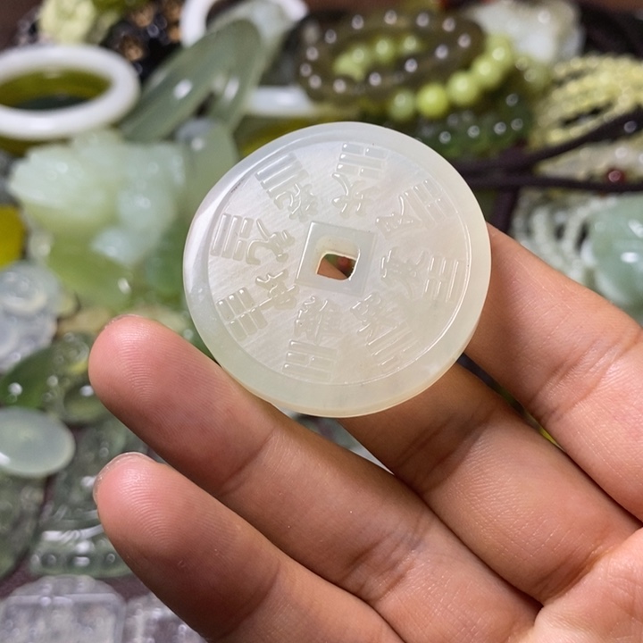 岫玉岫玉颈饰未镶嵌