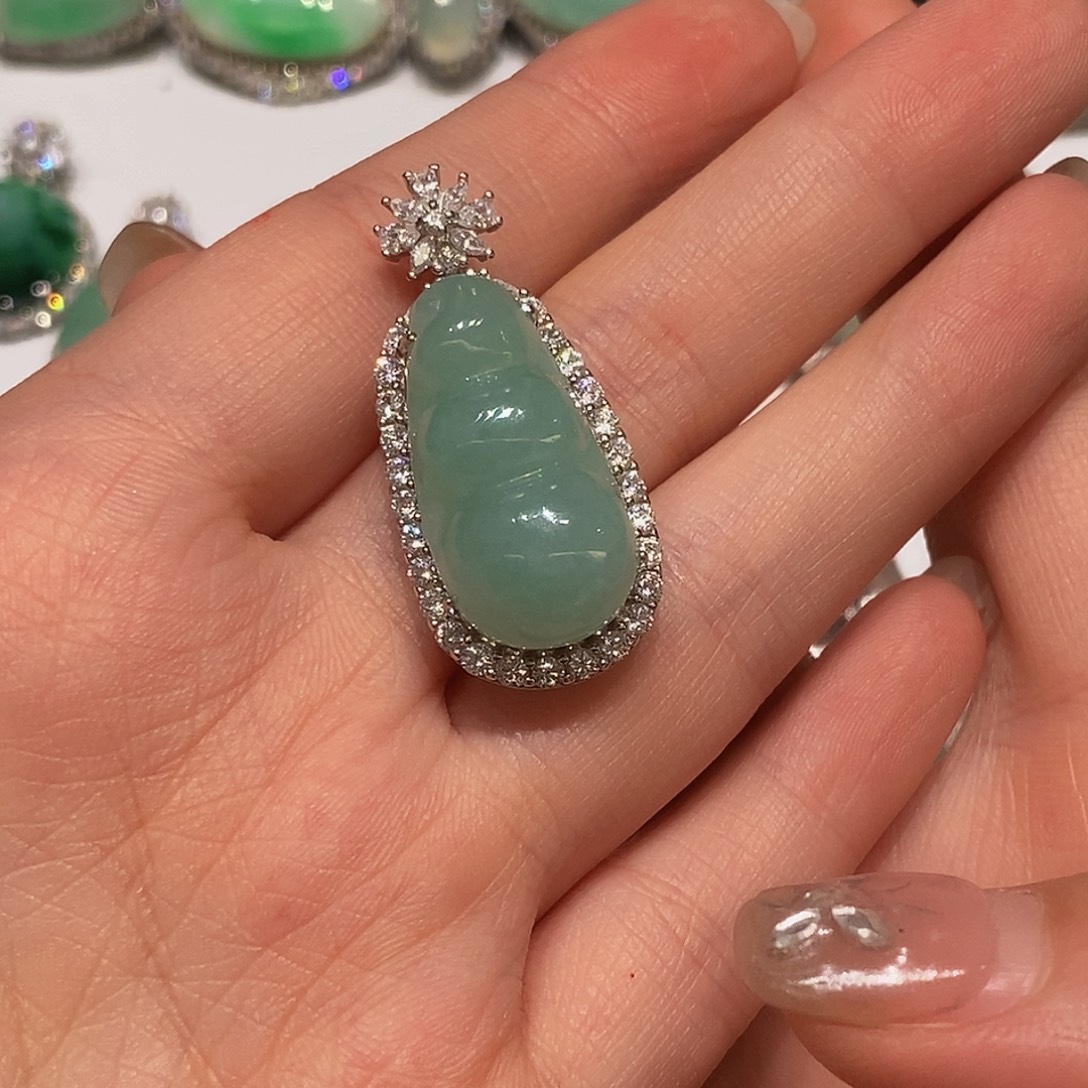 翡翠银S925镶嵌颈饰天然翡翠