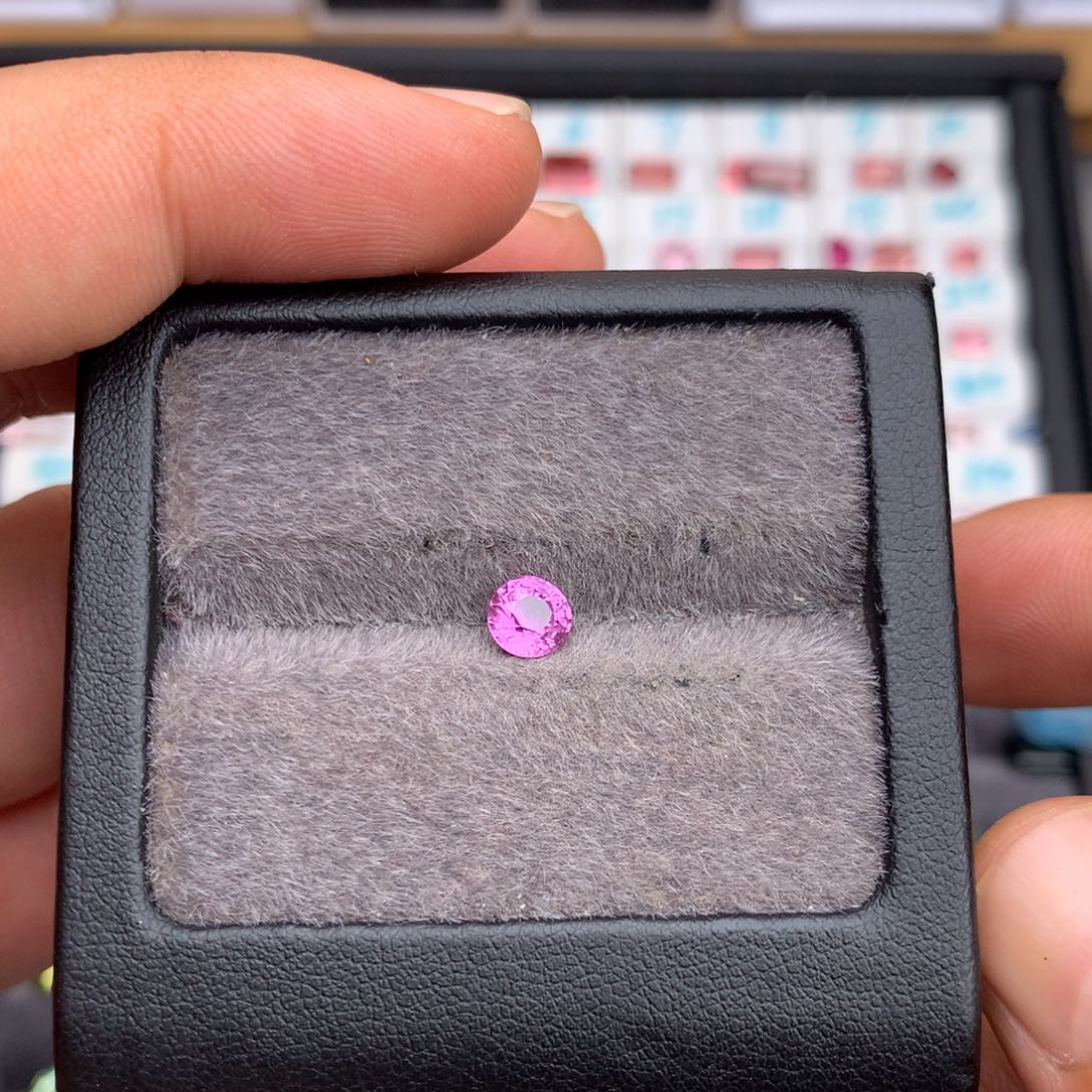 彩色蓝宝石裸石无烧0.87克拉