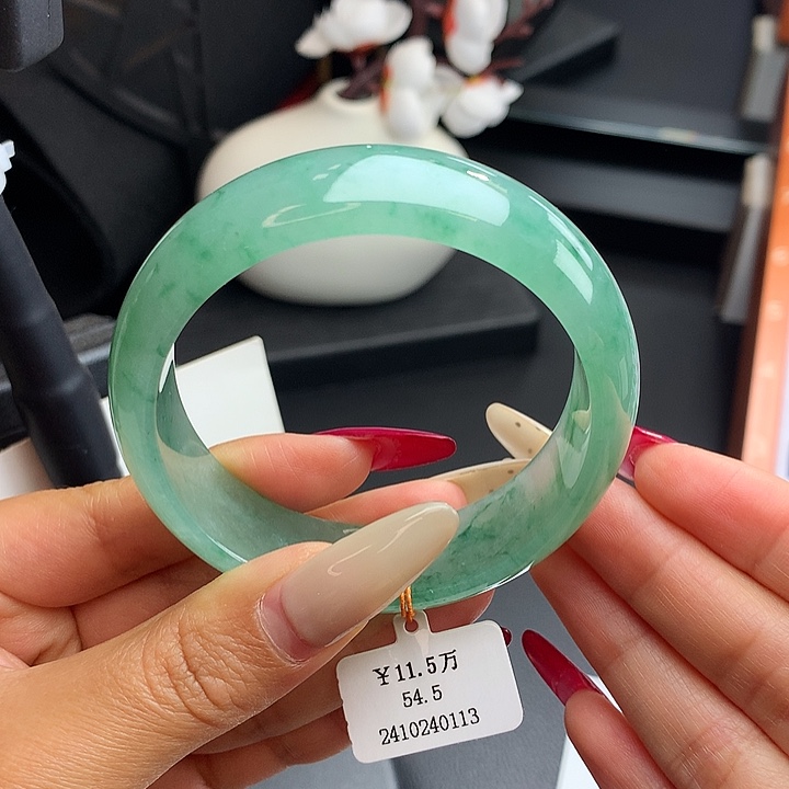 未镶嵌手镯翡翠54.5湖水绿宽版轮胎