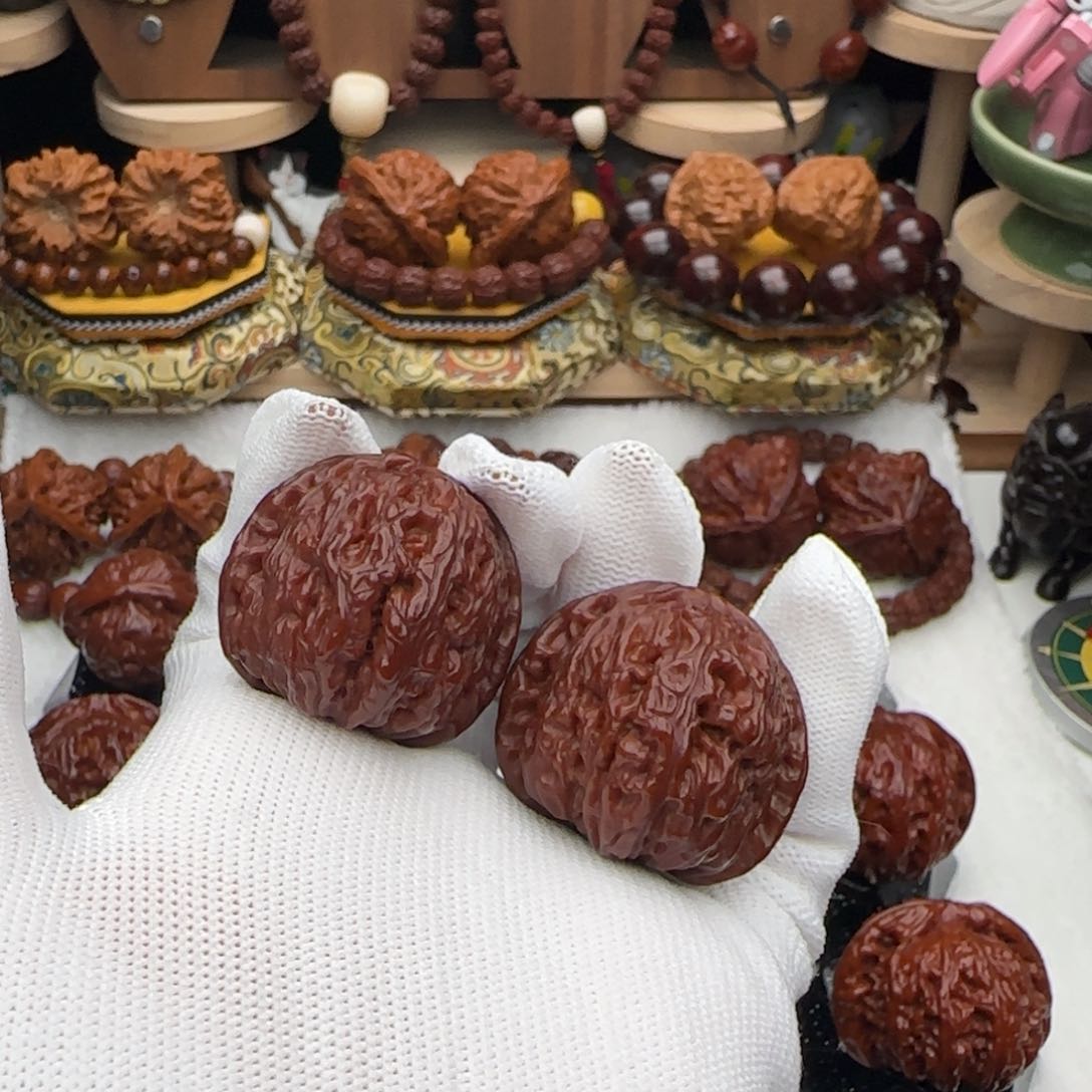 文玩核桃吊坠34三角白