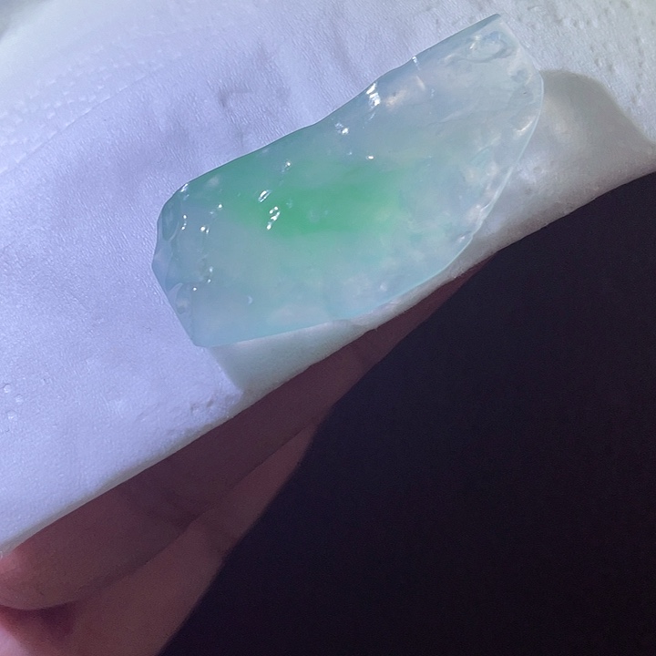 翡翠18K金镶嵌颈饰翡翠