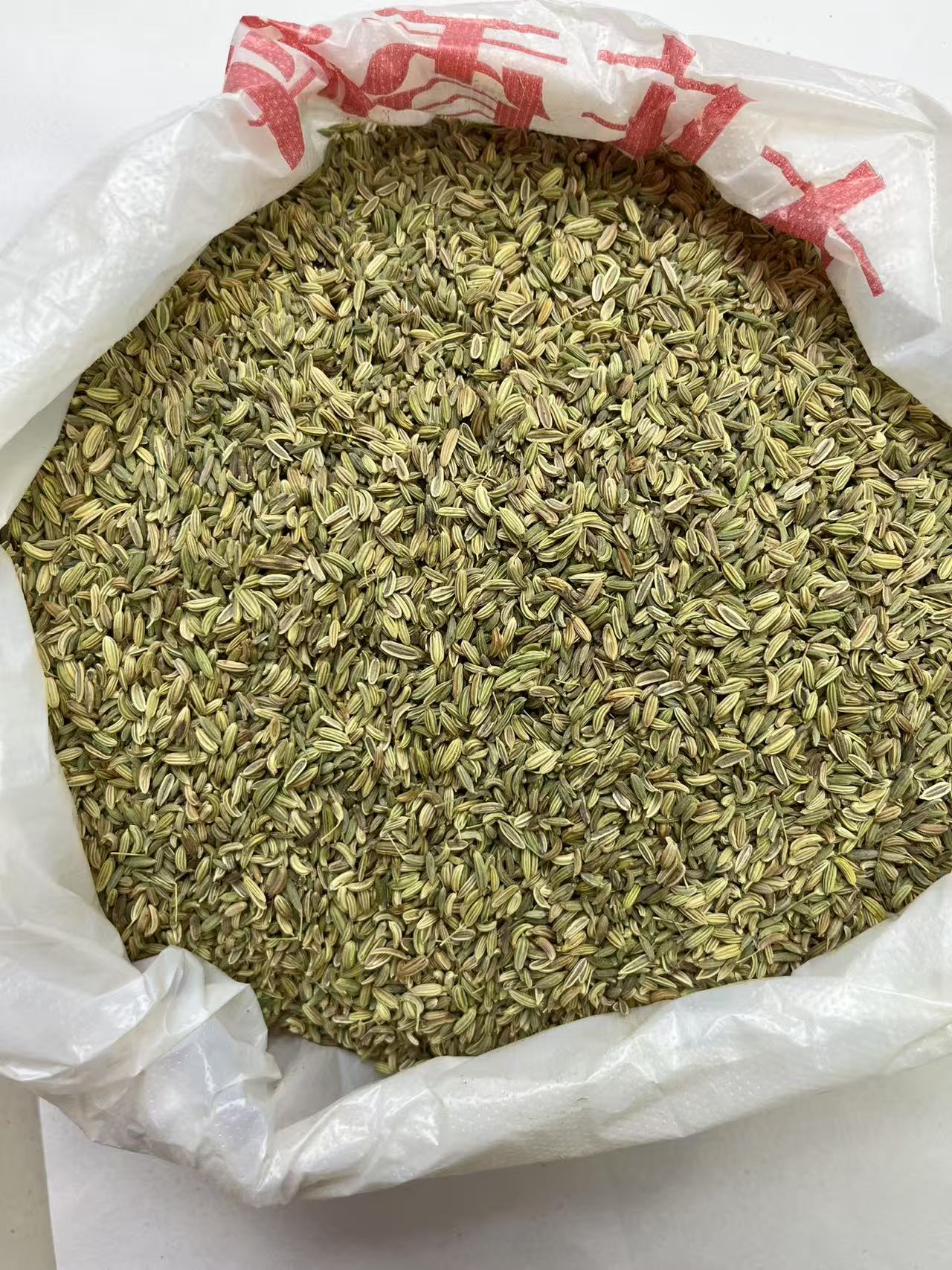 足干过筛的高品质小茴粉，香气浓郁香料