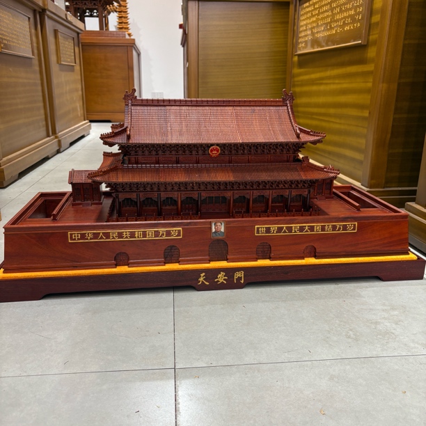 高端实木模型摆件大果紫檀城楼大号90*37*41