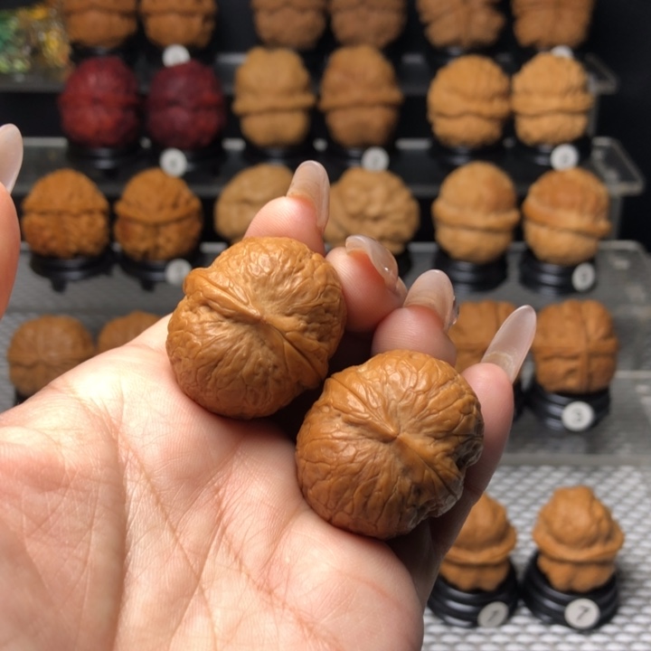 橄榄核吊坠2粗筋钢蛋