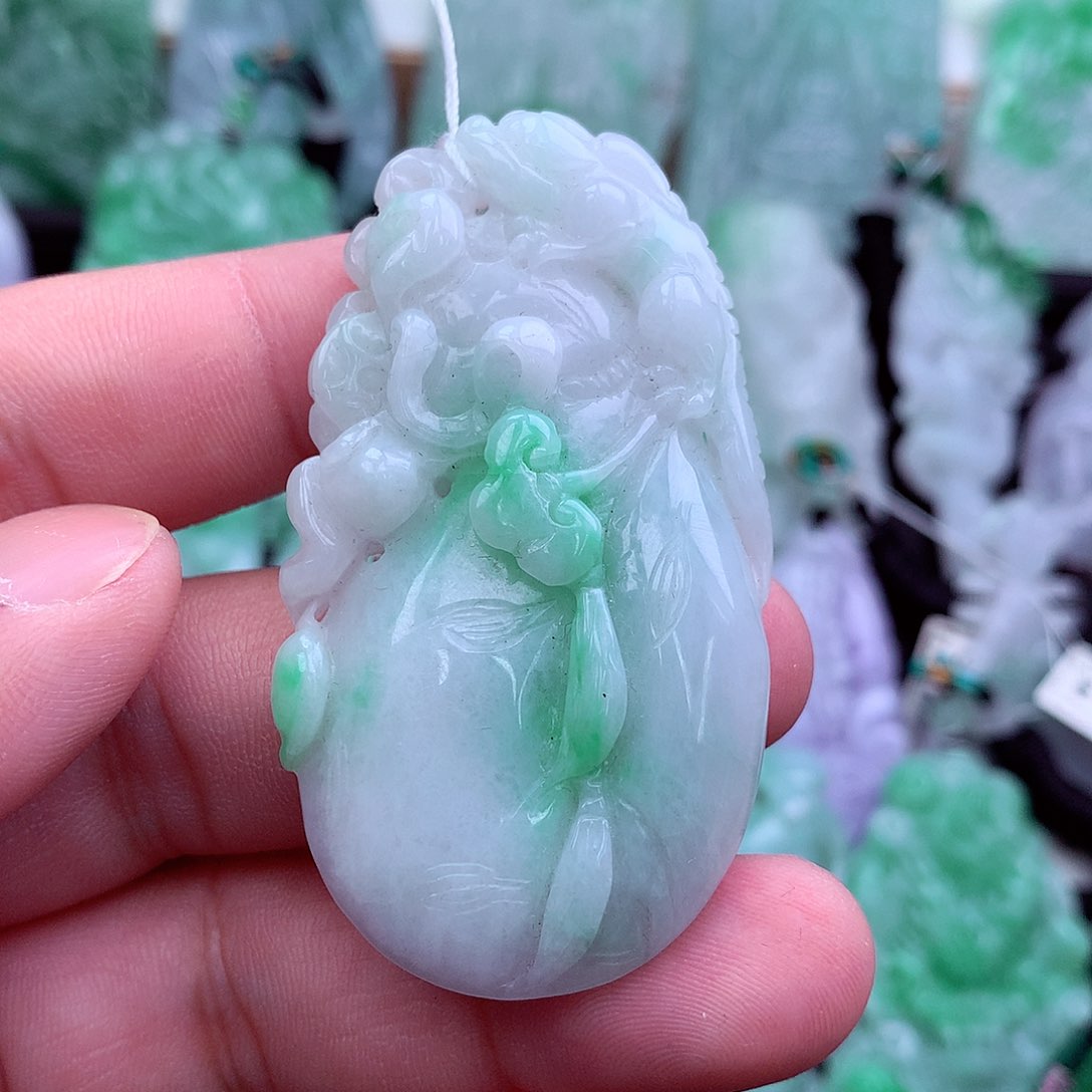 翡翠吊坠(不含链)未镶嵌