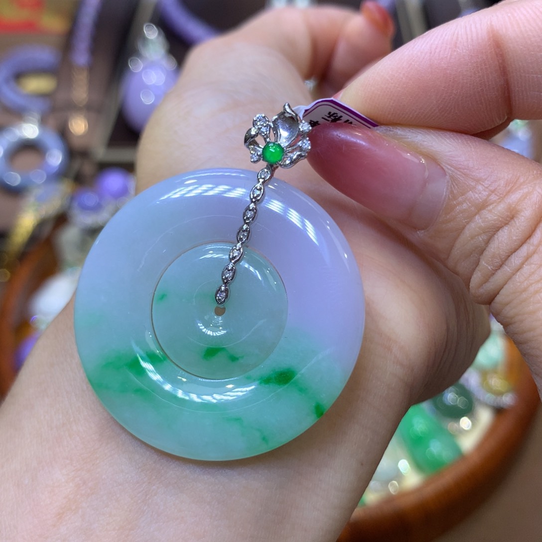 【闪购商品】翡翠18K金镶嵌颈饰翡翠