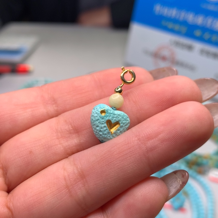 绿松石配饰未镶嵌