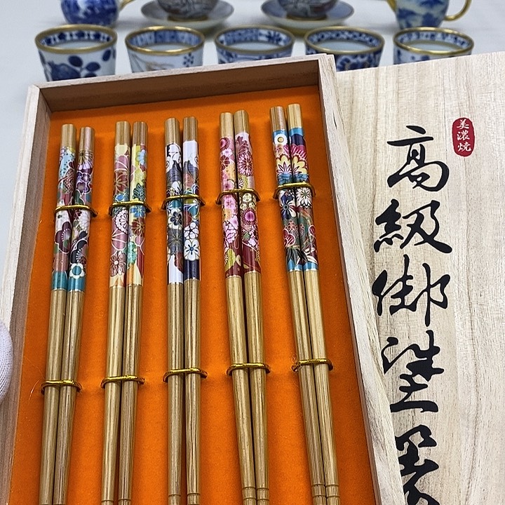 摆件美美美美美美瓷器