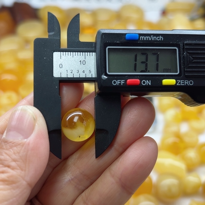 琥珀（矿物珀）裸石未镶嵌