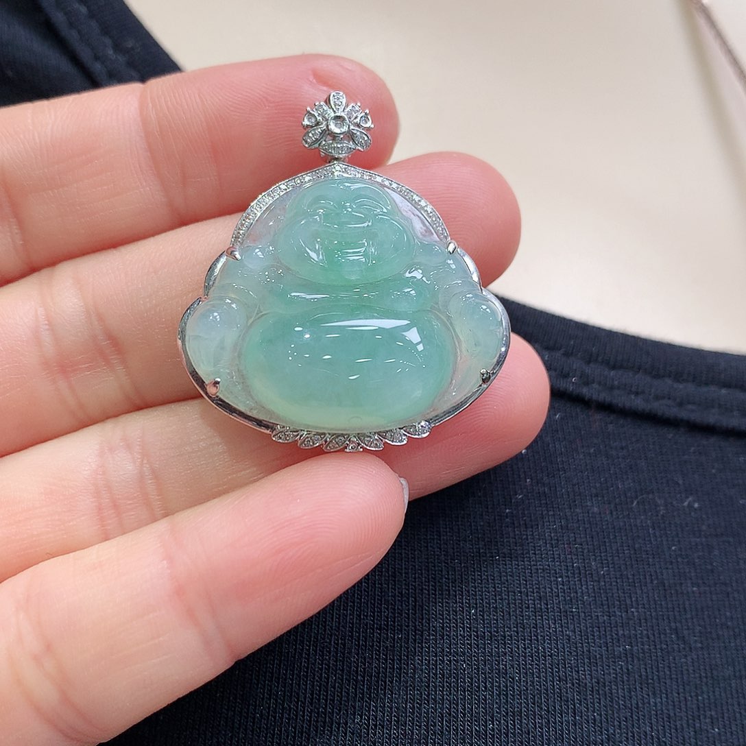 翡翠颈饰18K金镶嵌佛公