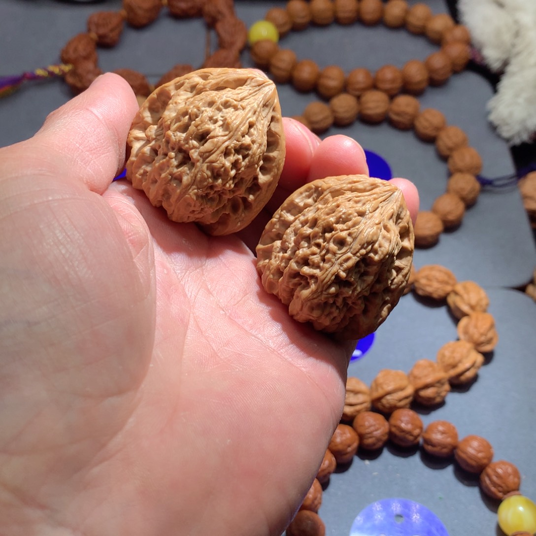 文玩核桃吊坠南疆石