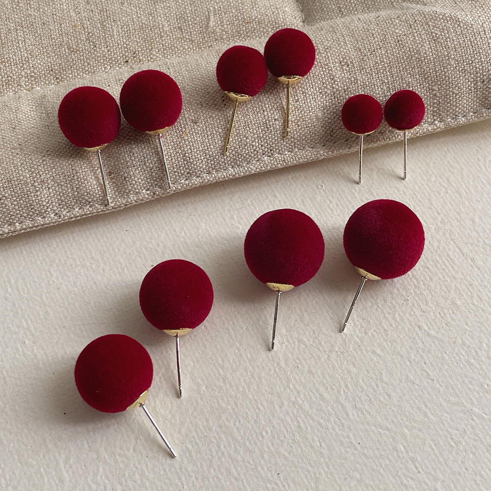 非金属布艺耳饰 新年酒红色面包珠丝绒耳环女喜庆植绒球球耳钉