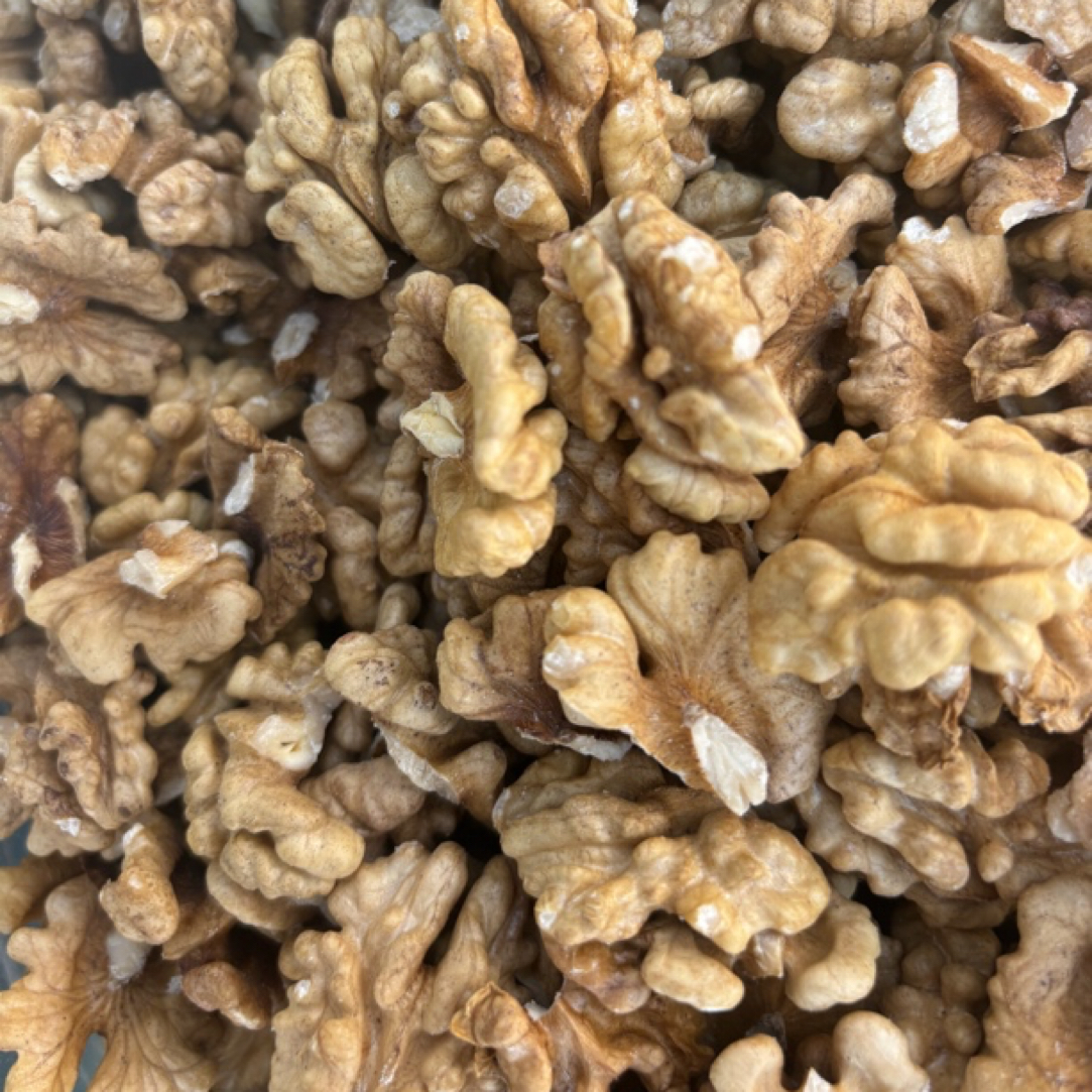 精选新疆薄皮纸皮原味生核桃仁无壳零食烘焙原料